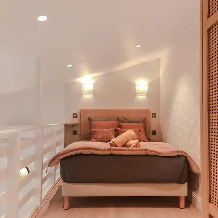 Loft 4 - Center - 2-room Mezzanine Apartmán